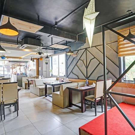 Capital O 87015 Hotel Al Salama Kochi Kültér fotó