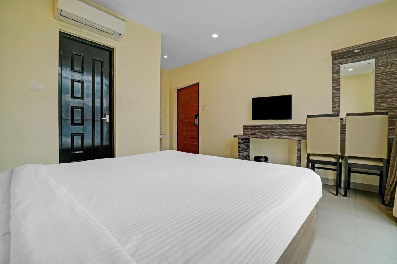Capital O 87015 Hotel Al Salama Kochi Kültér fotó
