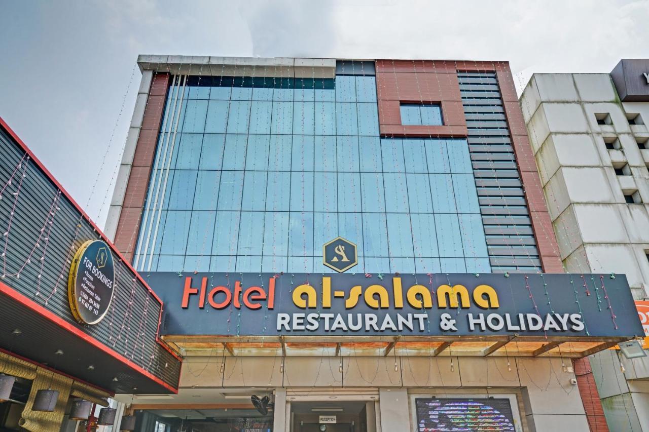 Capital O 87015 Hotel Al Salama Kochi Kültér fotó