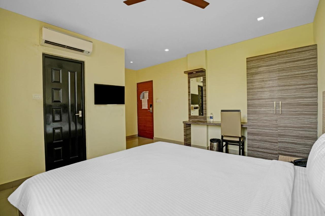 Capital O 87015 Hotel Al Salama Kochi Kültér fotó