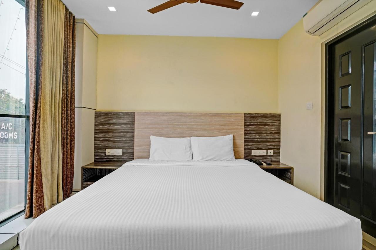 Capital O 87015 Hotel Al Salama Kochi Kültér fotó