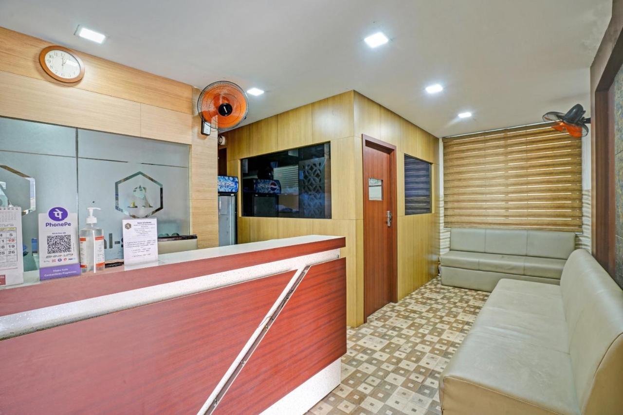 Capital O 87015 Hotel Al Salama Kochi Kültér fotó